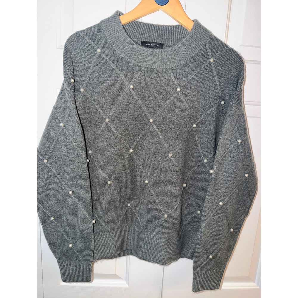 Ann Taylor Grey Pearl Embellished Argyle Diamond‎ Knit Sweater Womens Medium M